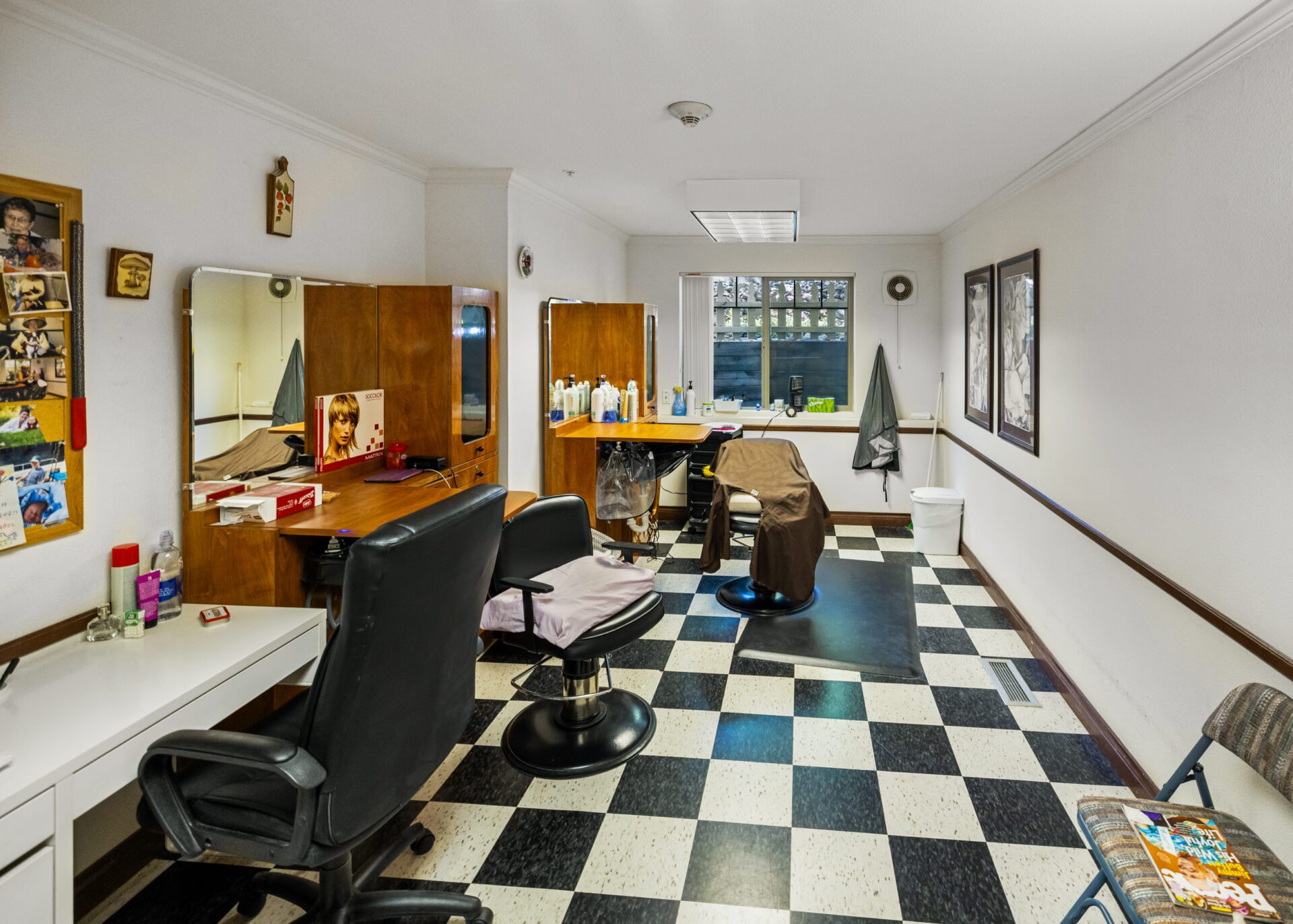 Beauty & Barber on site